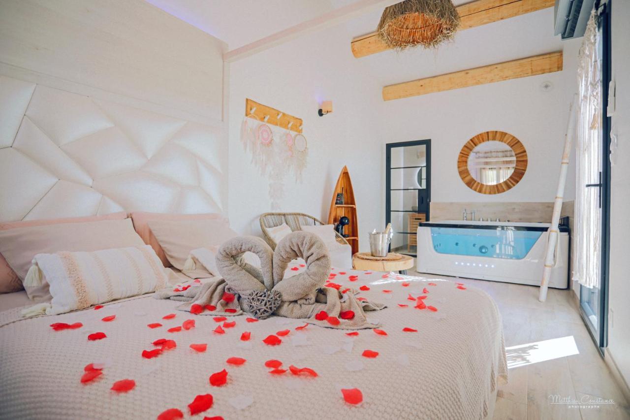 Villa Cocoon - Love Room Cocooning & 50 Nuances Cuges-les-Pins Exterior photo
